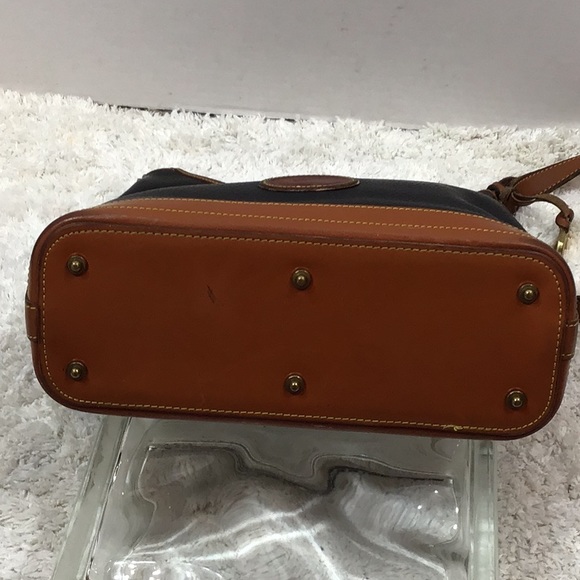 Dooney vintage AWL shoulder bag - Picture 6 of 13
